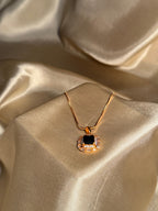 Royal Oval Necklace (Black)