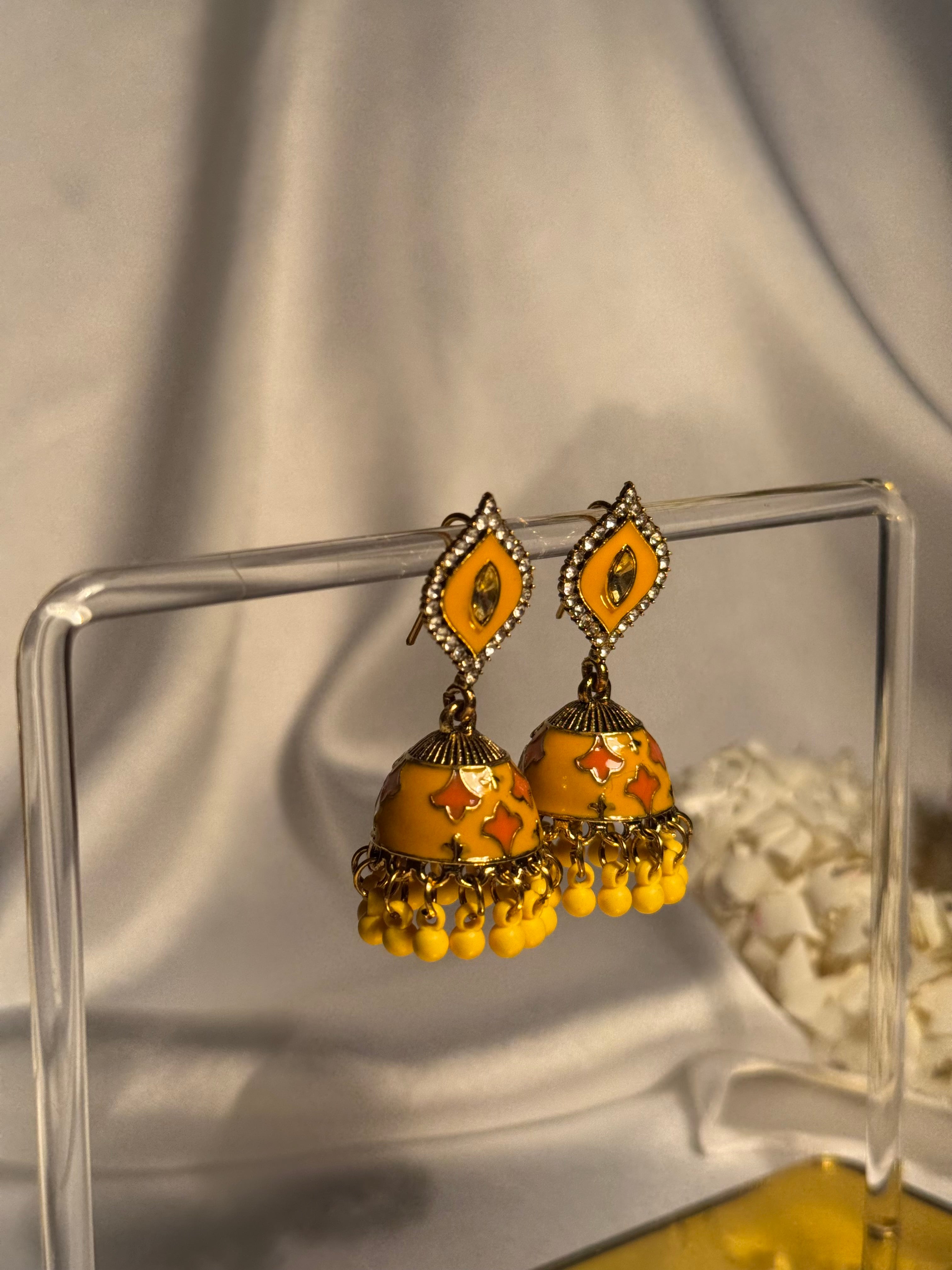 Patti Rang-e-desi yellow