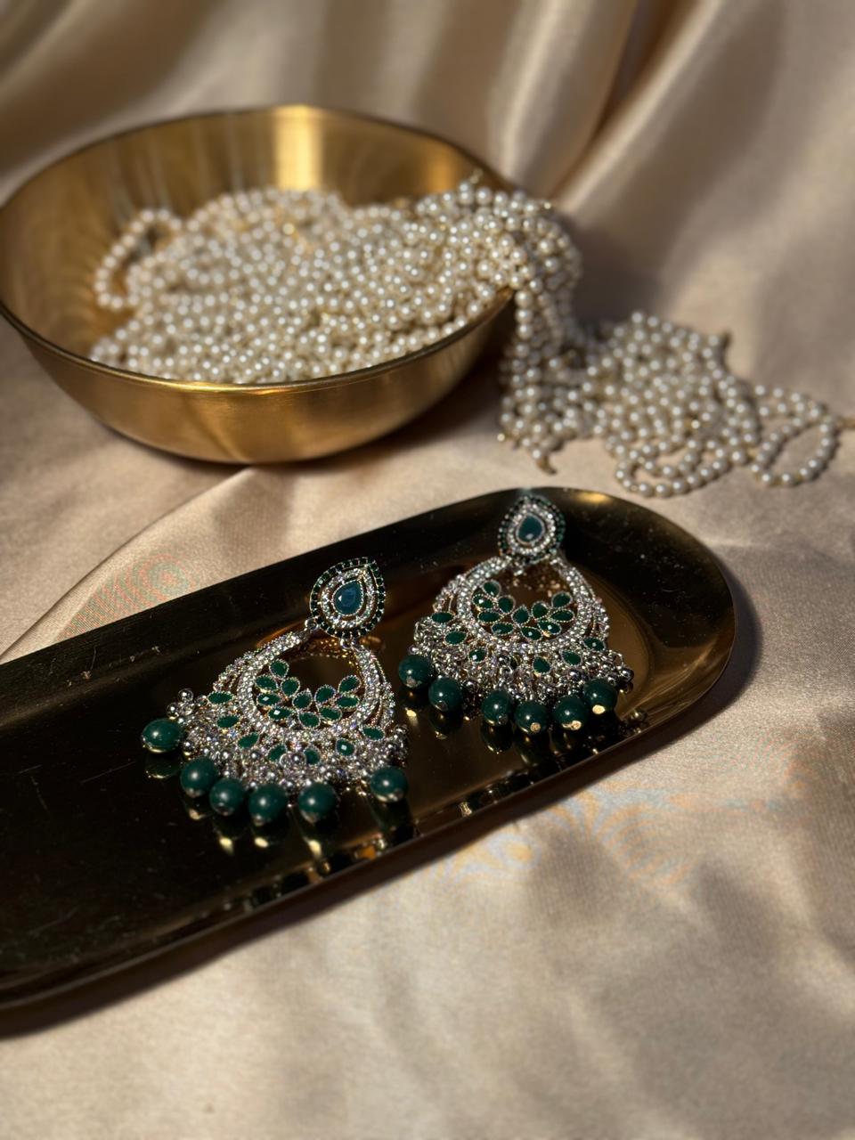 Nilofer Earrings - Green