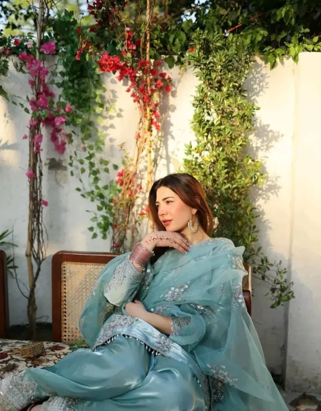 Qoose-Qazah (kanch ki chooriyan)