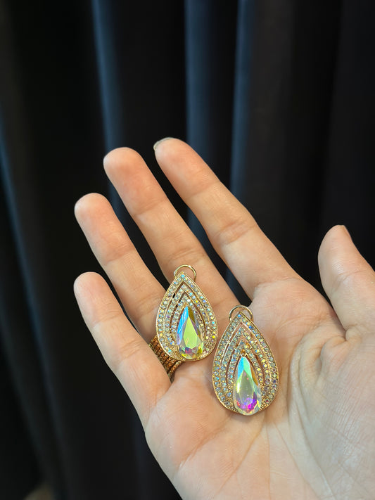 Droplet holographic gold- eid collection