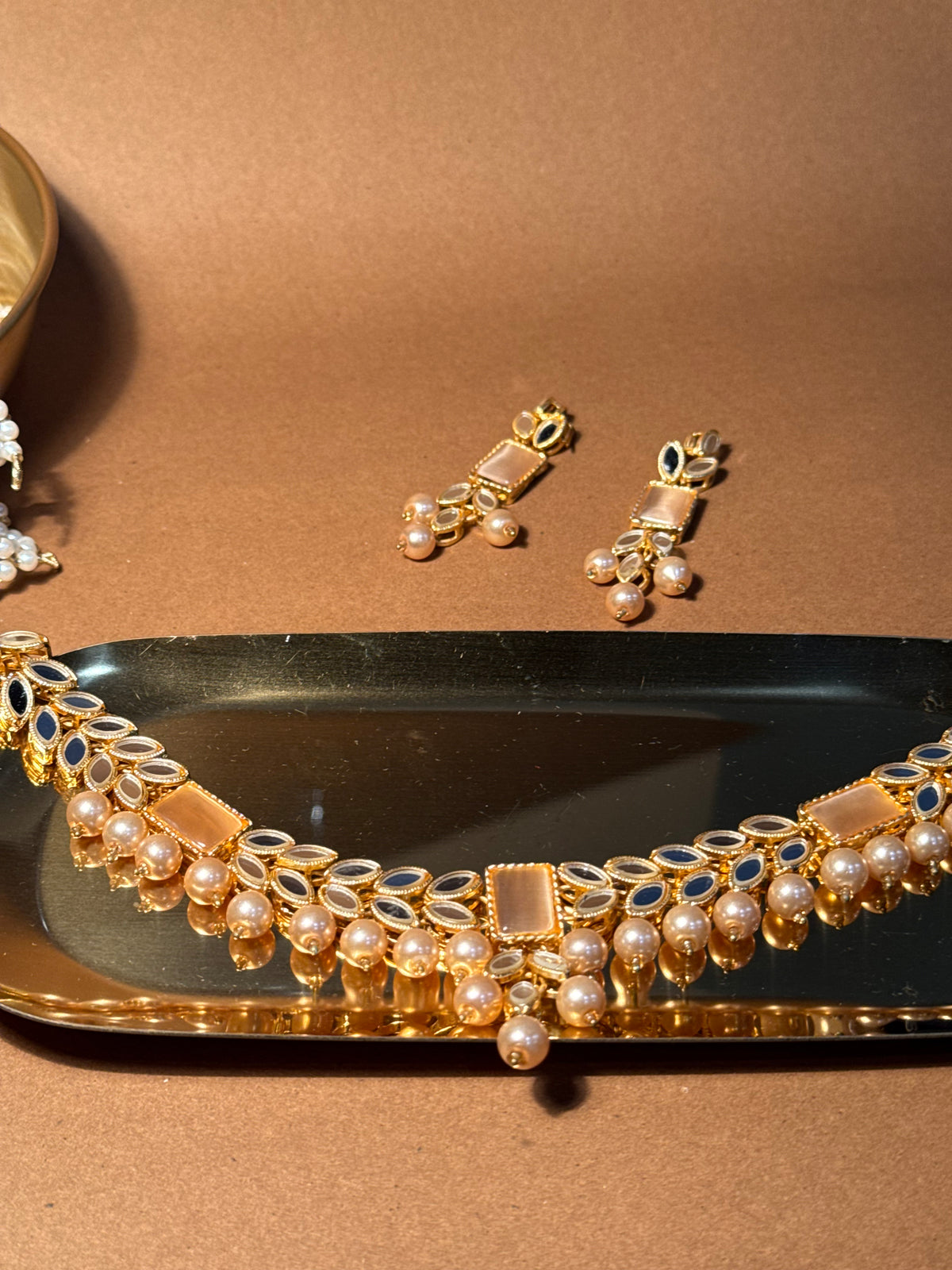 Kundan sheesha - beige