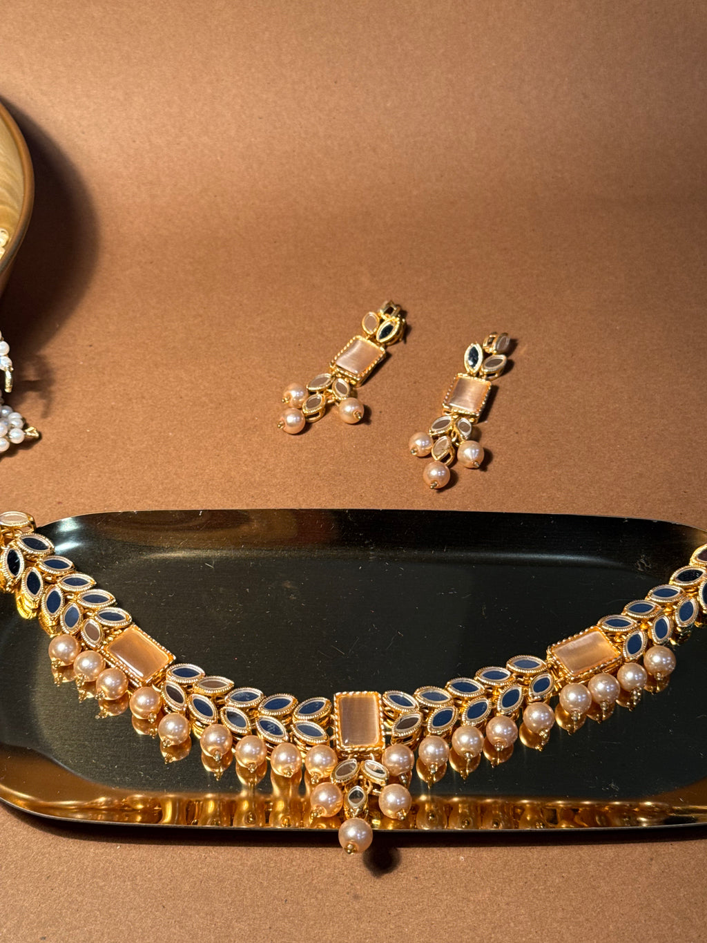 Kundan sheesha - beige