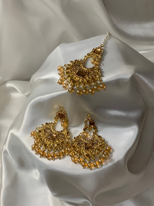 Earring and bindiya set - GOLD