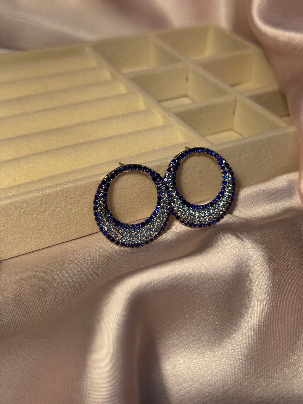 Blue hoops- rozana