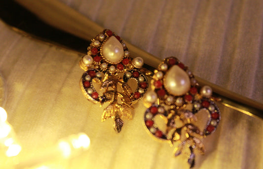 EFS-05  Gold Plated Crowns- Pearl Red