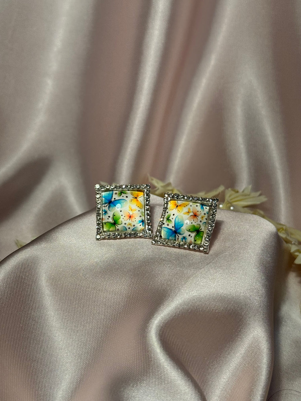 Printed summer breeze square earrings-butterfly