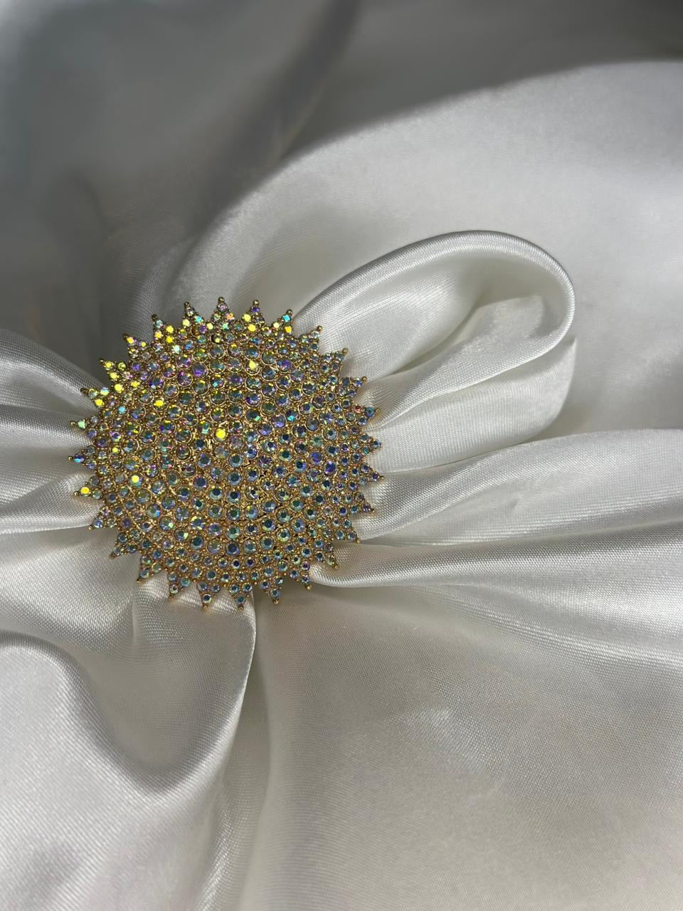 Gold crystal ring