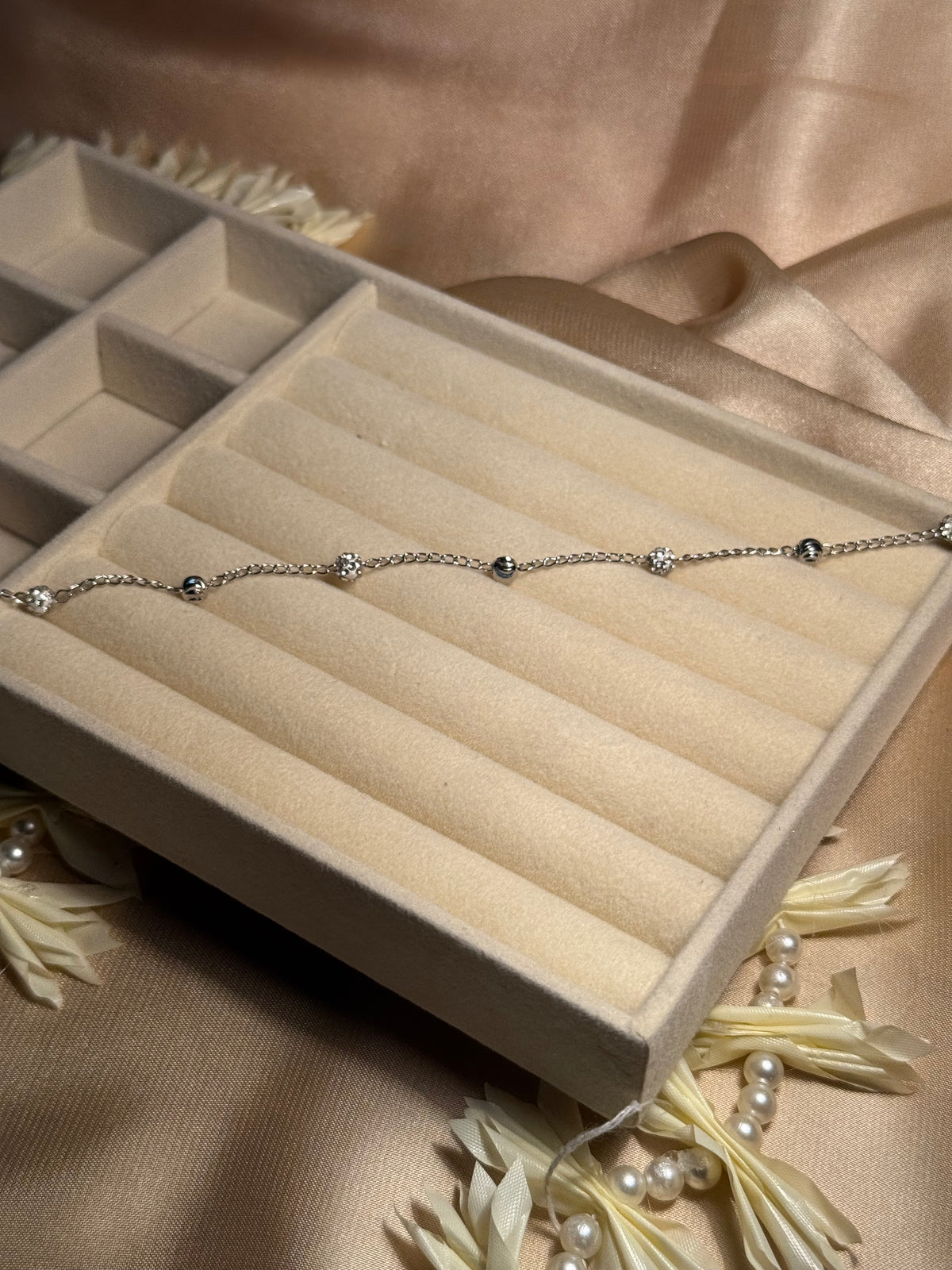 Zohra Anklet - silver sparkling balls