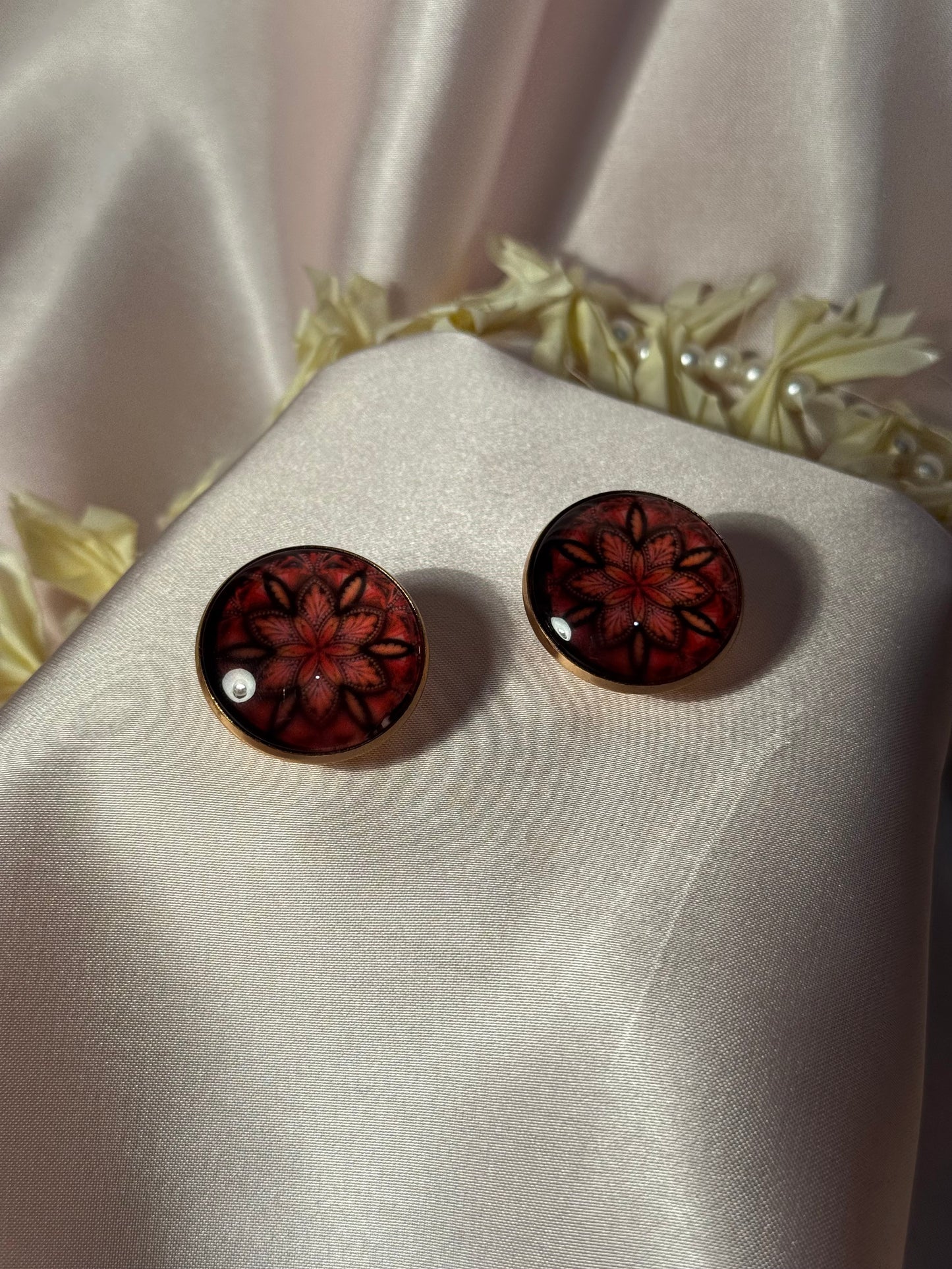 Printed summer breeze circle earrings-maroon flower