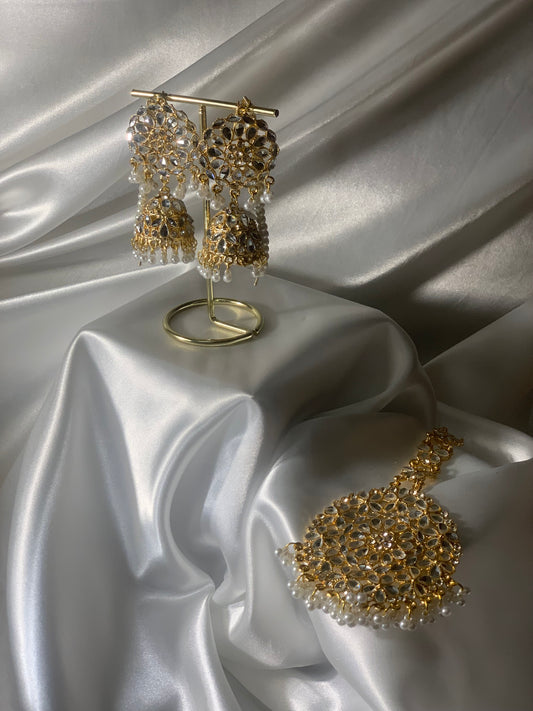 Alizay set Gold ( bindiya and Jhumky)