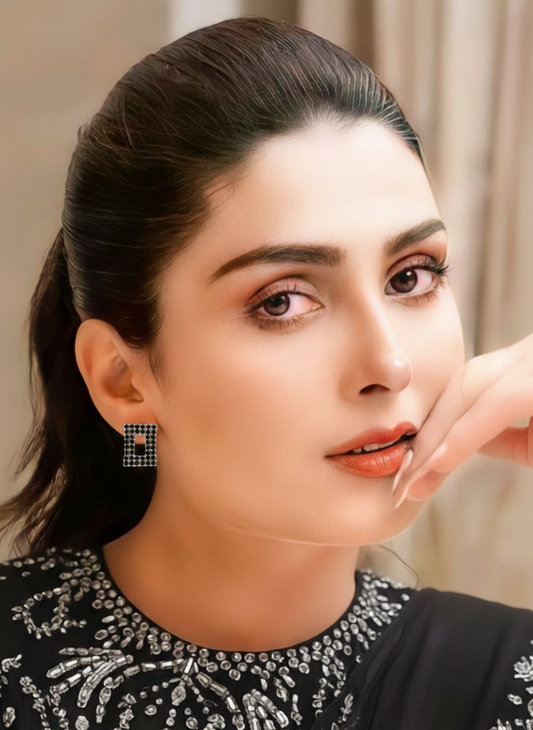 Black rectangle(Mahnoorbano)