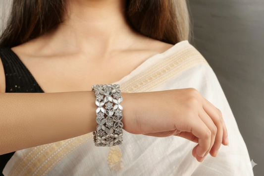 mahenur karra bracelet - Silver