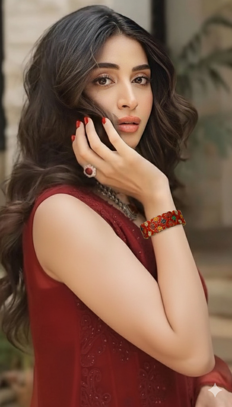 mahenur karra bracelet - Red