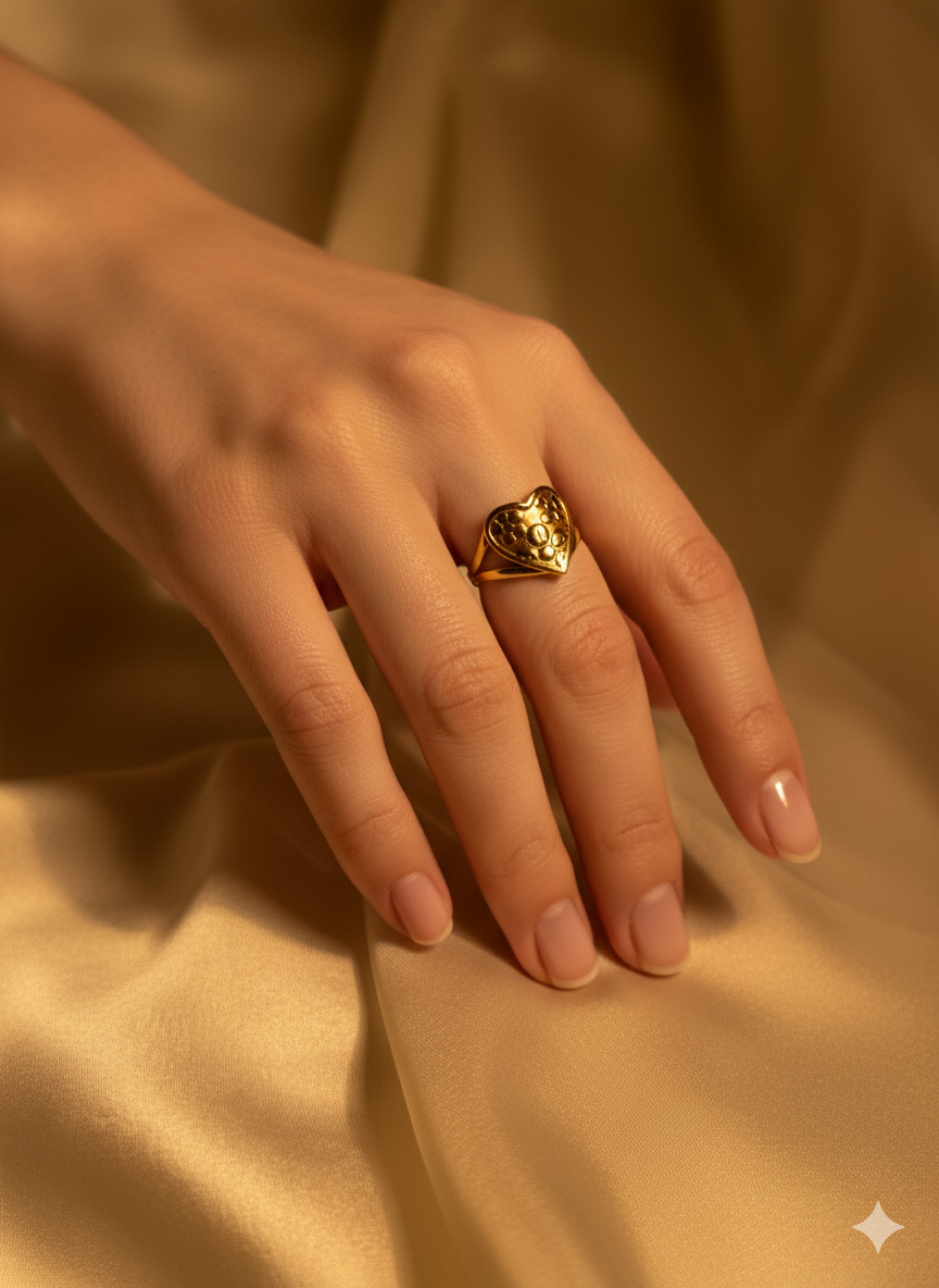 Gold Ring (heart)