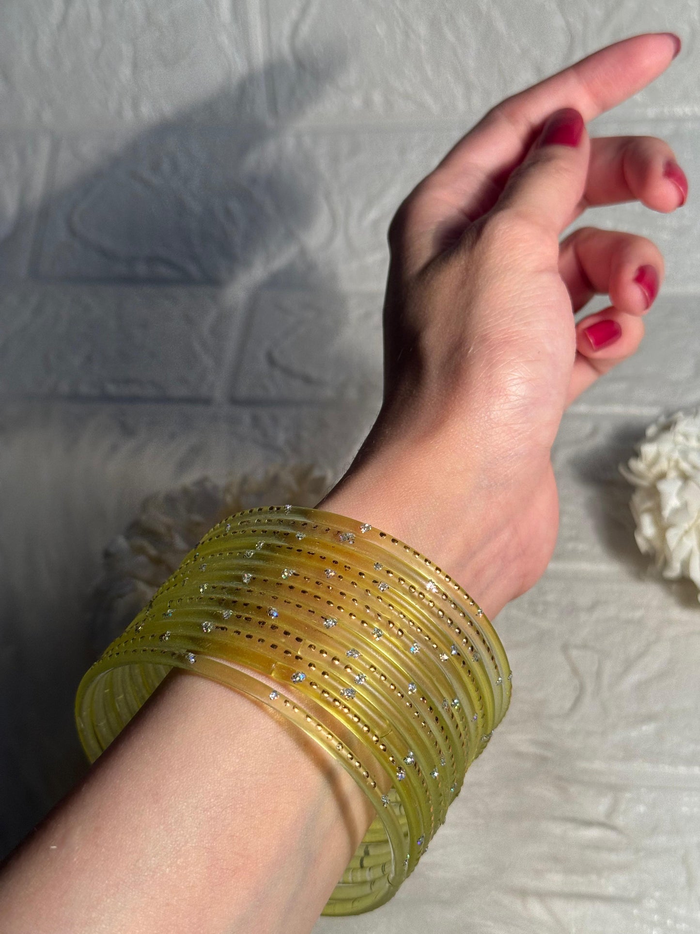 Raindrop bangle (4) - light yellow