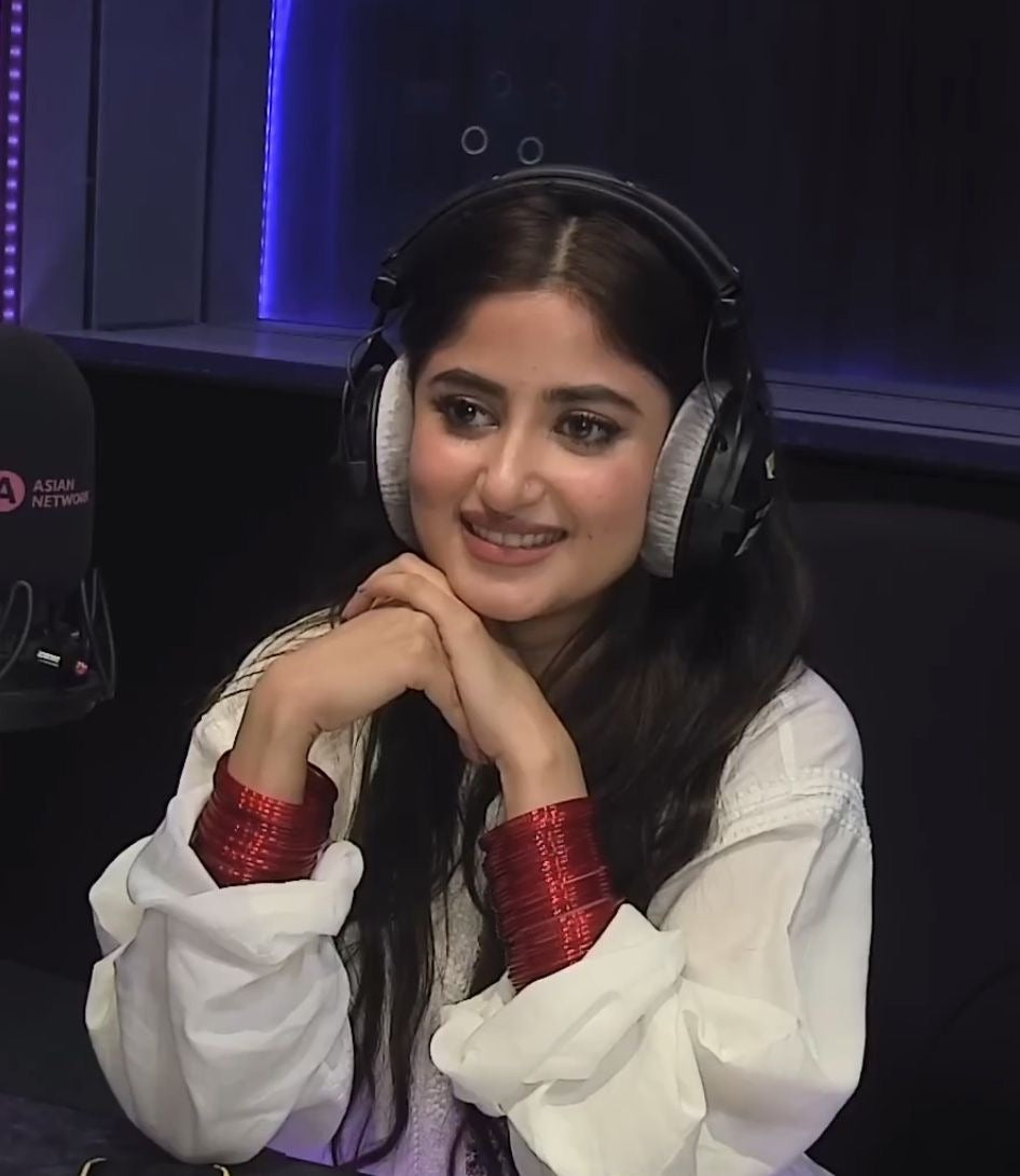 Sajal aly inspired Glass bangles - Maroon - 12