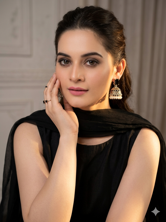 Nayab Jhumki (Black)