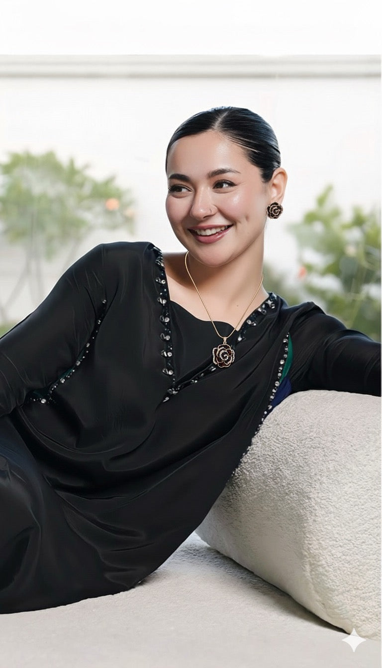 Rosita-Black