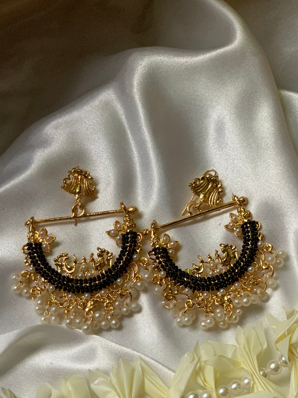 Peacock Earrings - Black