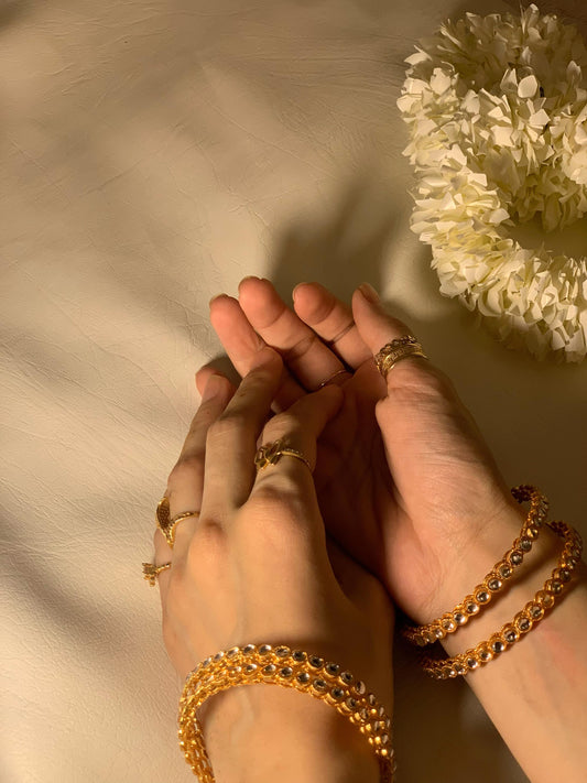 Kundan Karay (4 Pieces)