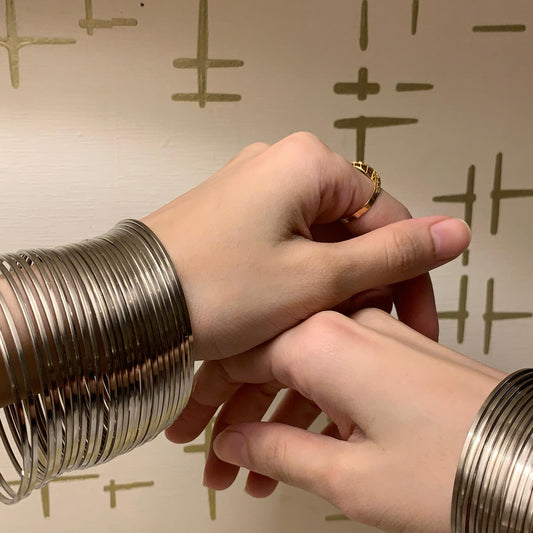 BD-14 SIllver Metal bangles (12 Pcs)
