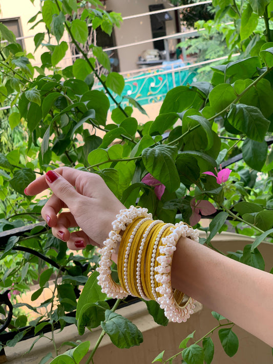 Moti and velvet set - Yellow