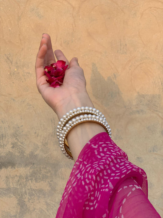 Double sided pearl karray