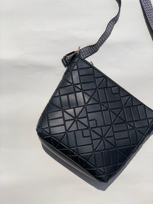 SW-013 Crossbody Bag - Black