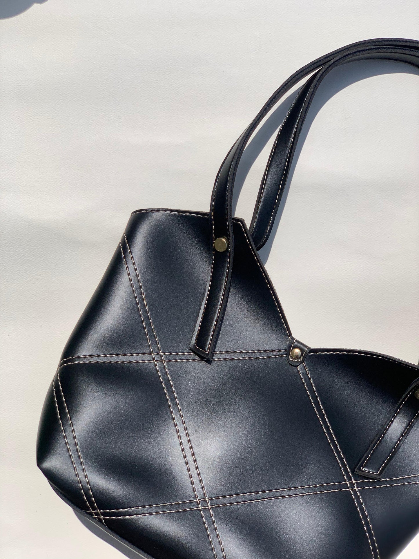 SW-005 Dipped V Bagg - Black