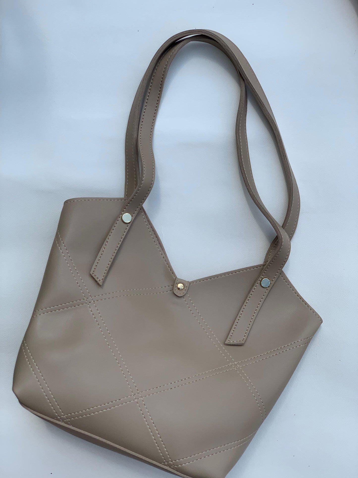 SW-005 Dipped V Bagg - Beige