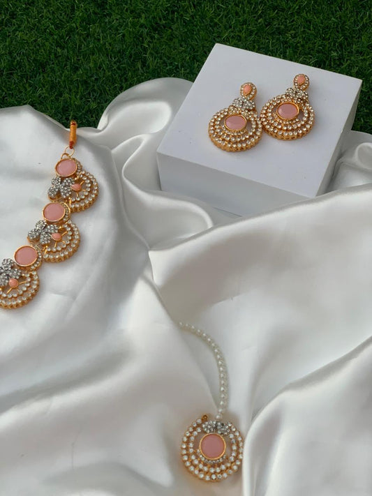 nourah phool bedazzled - Pink