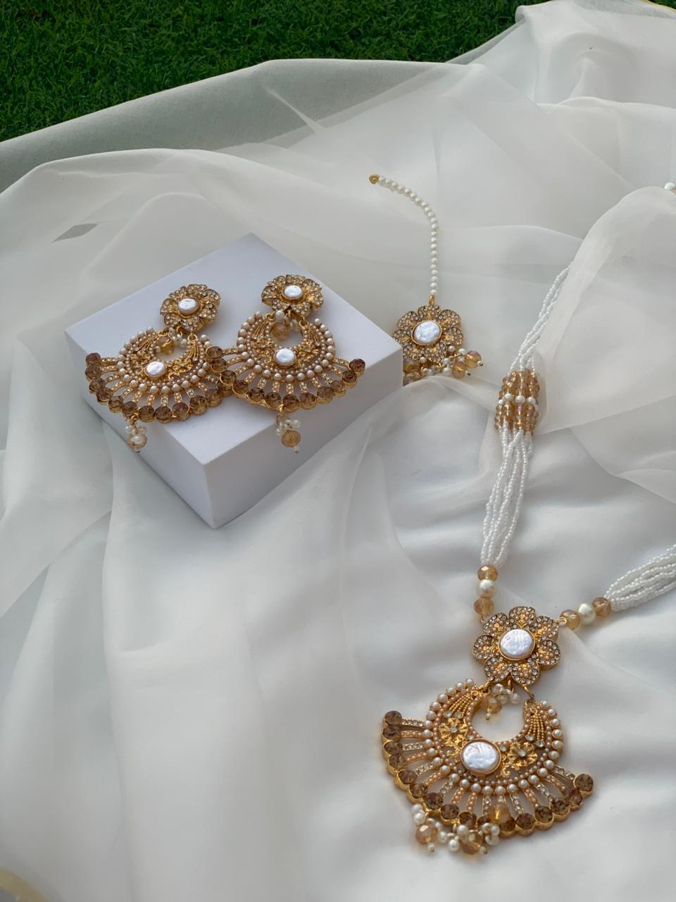 nourah moti har set - Gold