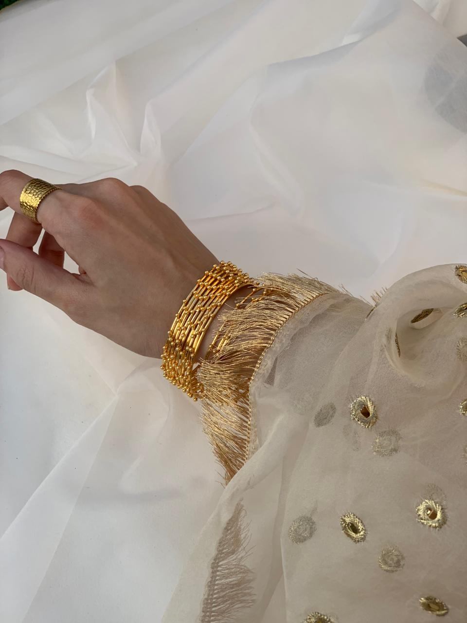 Dotted Gold