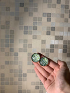 Printed summer breeze round earrings (green)