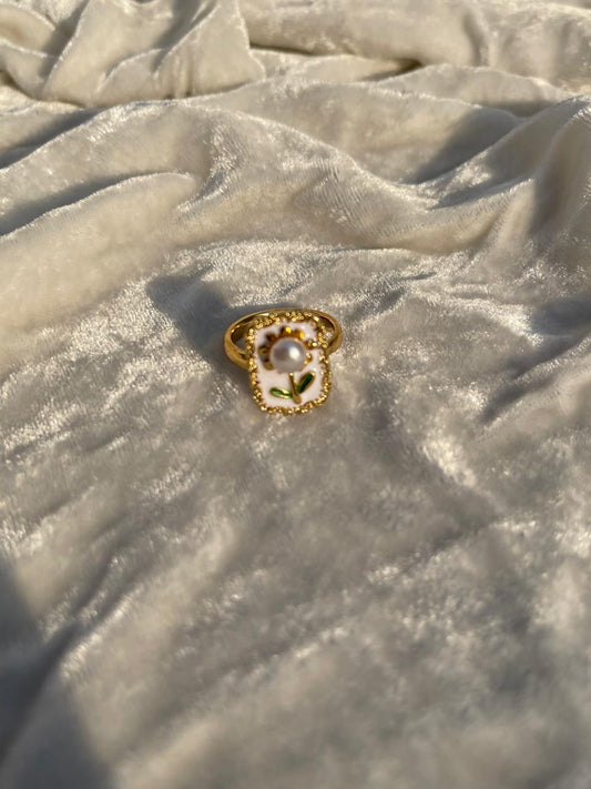 Enamel pearl ring (flower-white)