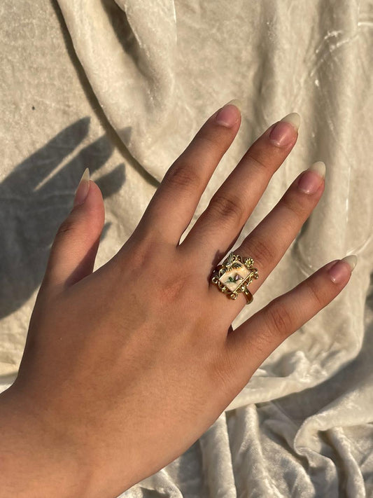 Enamel pearl ring (frame-beige)