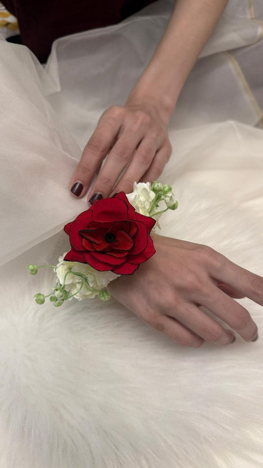 Gajra - Red Rose- pair