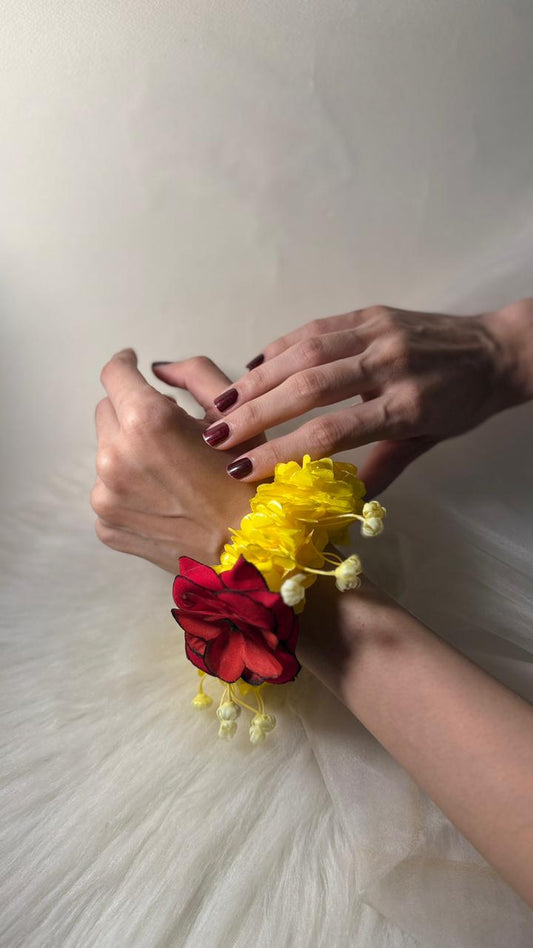 Gajra - Red Rose and Yellow- pair