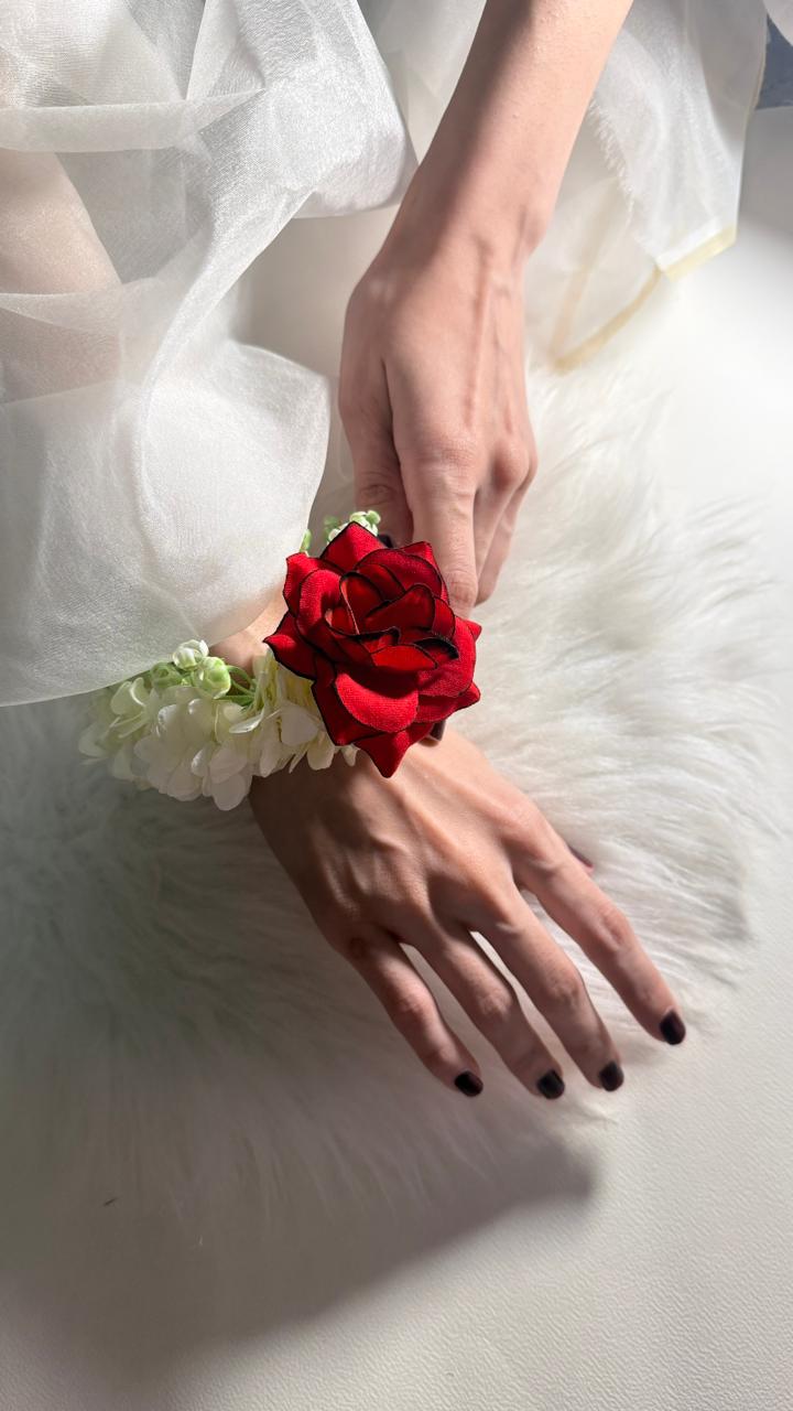 Gajra - Red Rose- pair