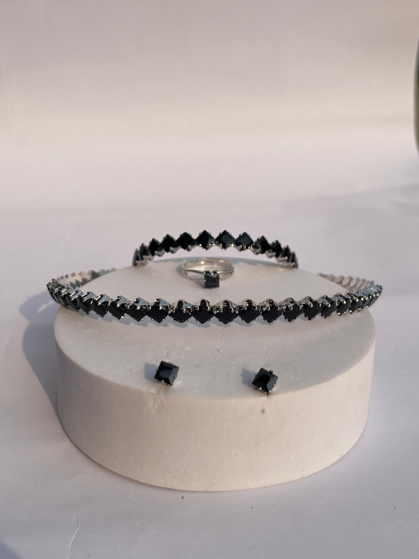 Dazzling Set-(black and silver)