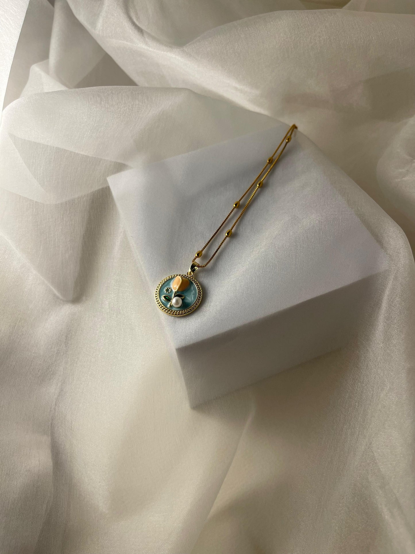 Enamel pearl necklace (Rose-blue)