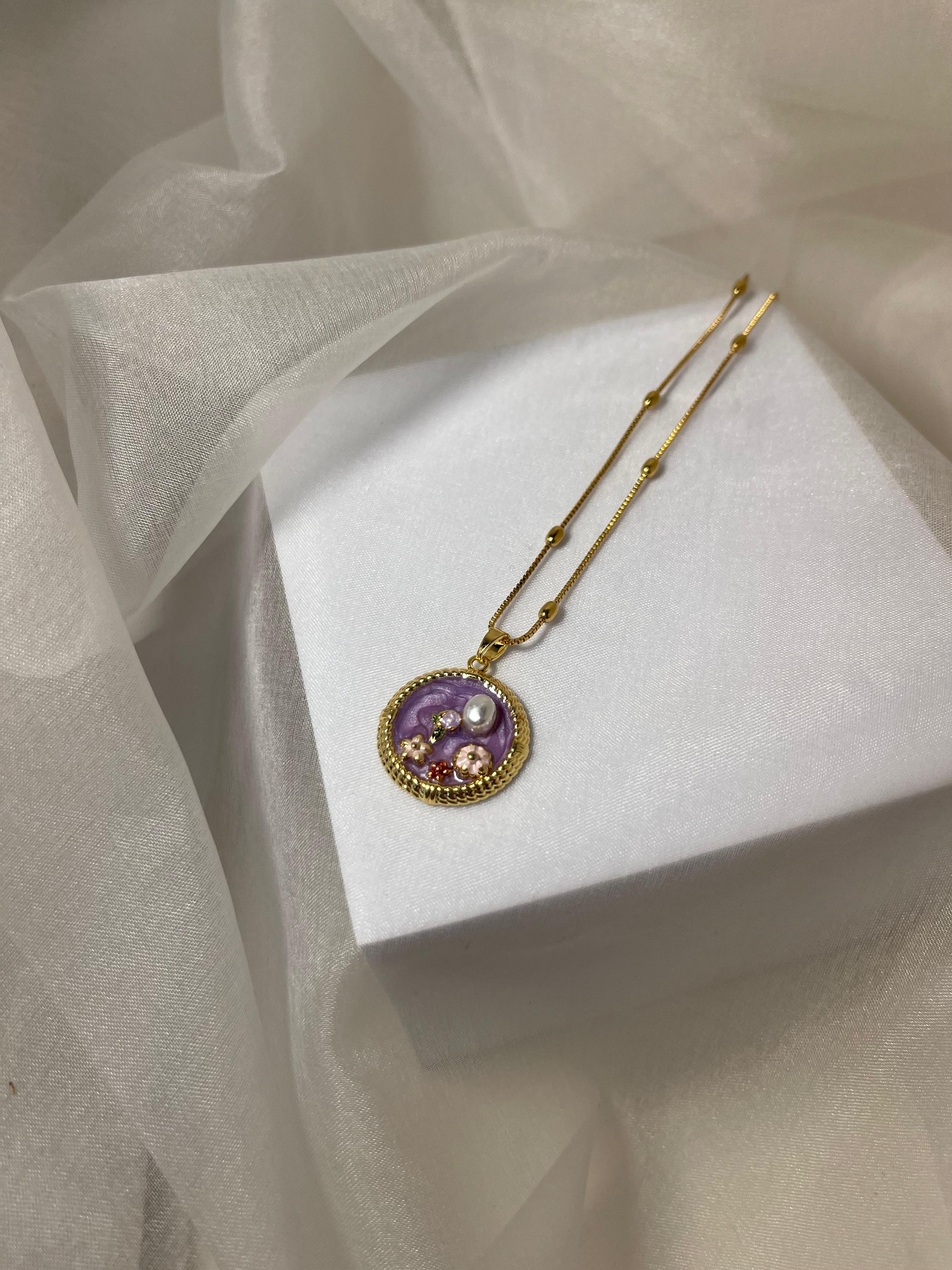 Enamel pearl necklace (Lavender Pearl)
