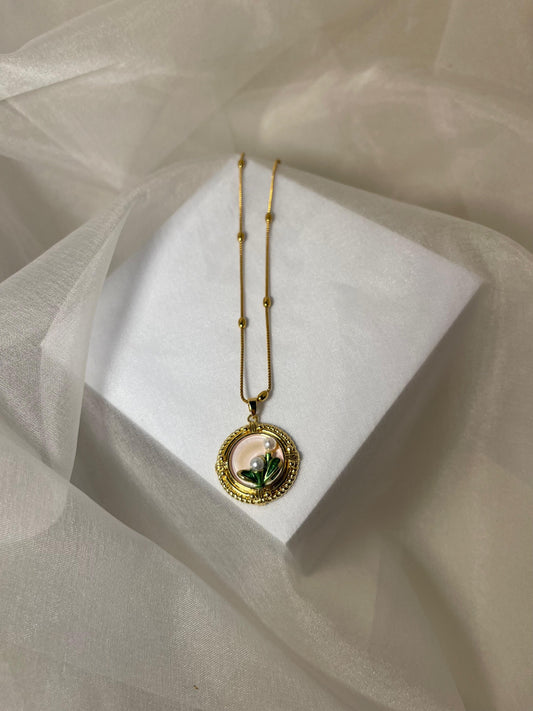 Enamel pearl necklace (Pink- Blush Bloom)