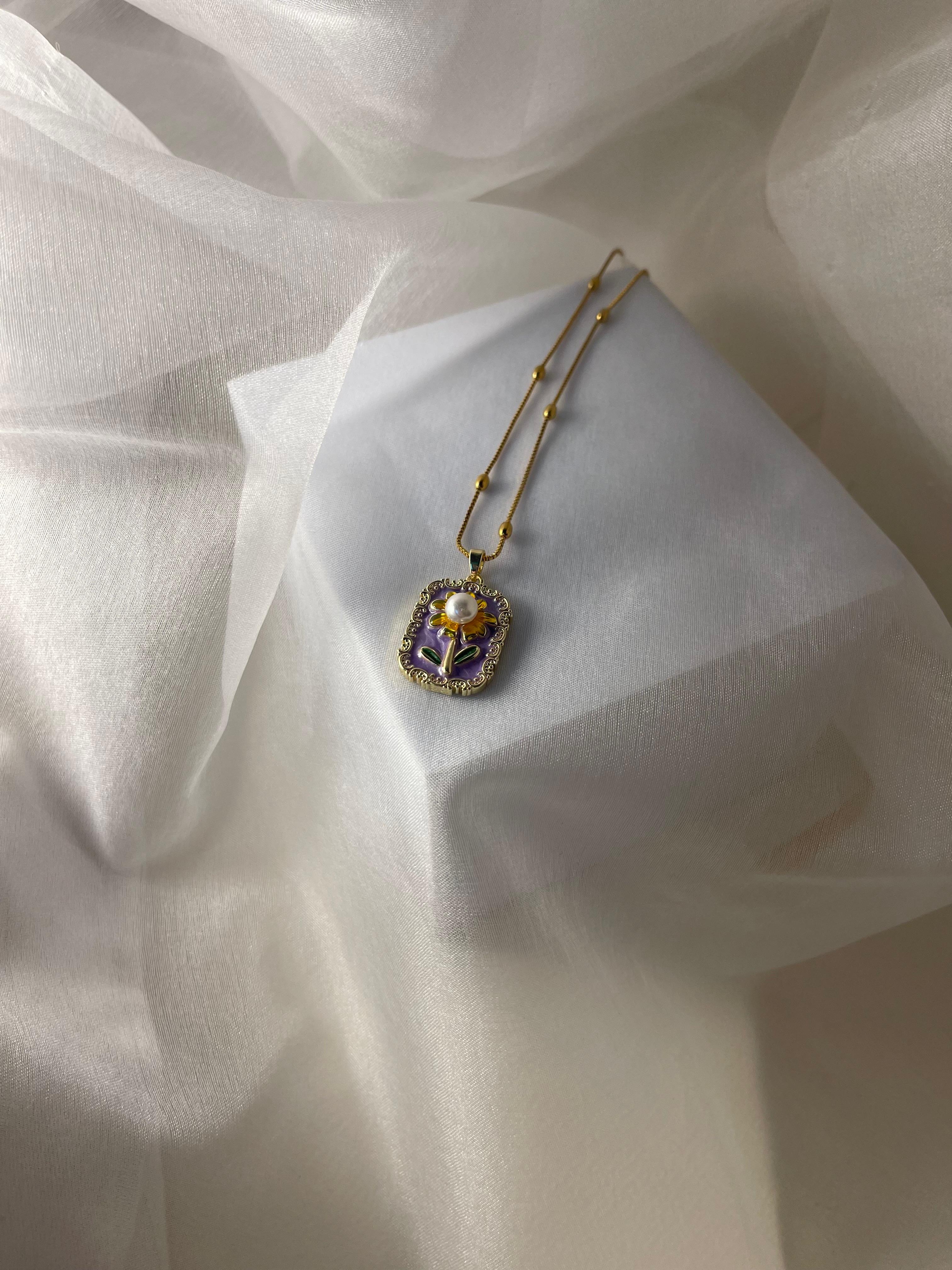 Enamel pearl necklace (flower-purple) medium