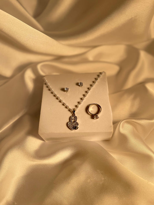 002-Elegant Pendant Set