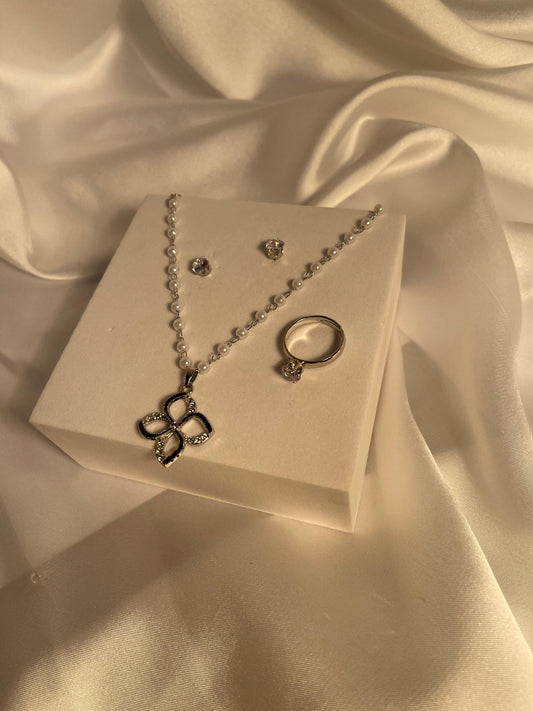 001-Everyday Grace Pendant Set