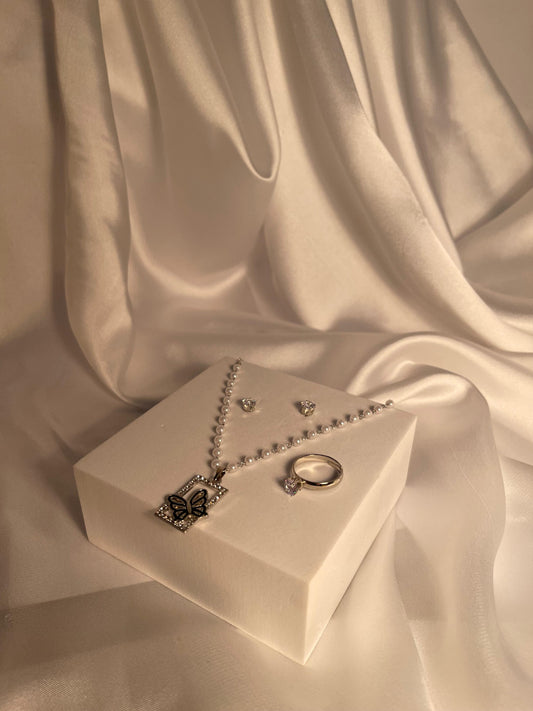 002-Everyday Grace Pendant Set