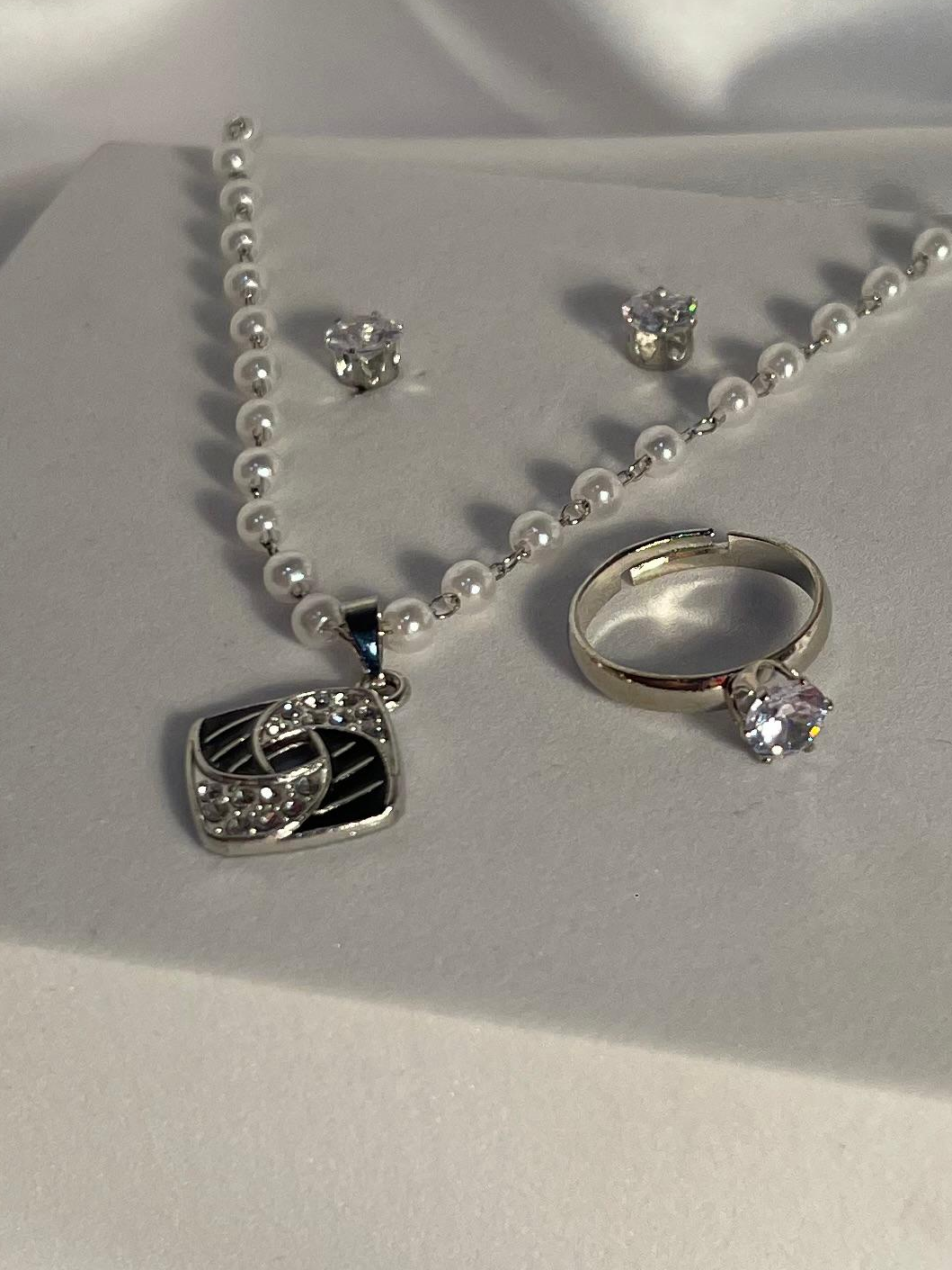 003-Everyday Grace Pendant Set