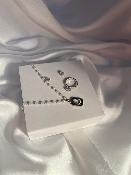 0011-Everyday Grace Pendant Set